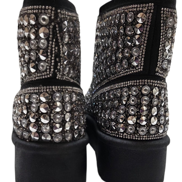 ROUGE Faux Fur Lined Studded Rhinestone Platform Ankle Boots Size 8 Black Silver - Picture 7 of 16